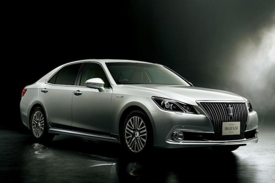  Toyota Crown Majesta Four 2014 года  (фото 1 из 1)